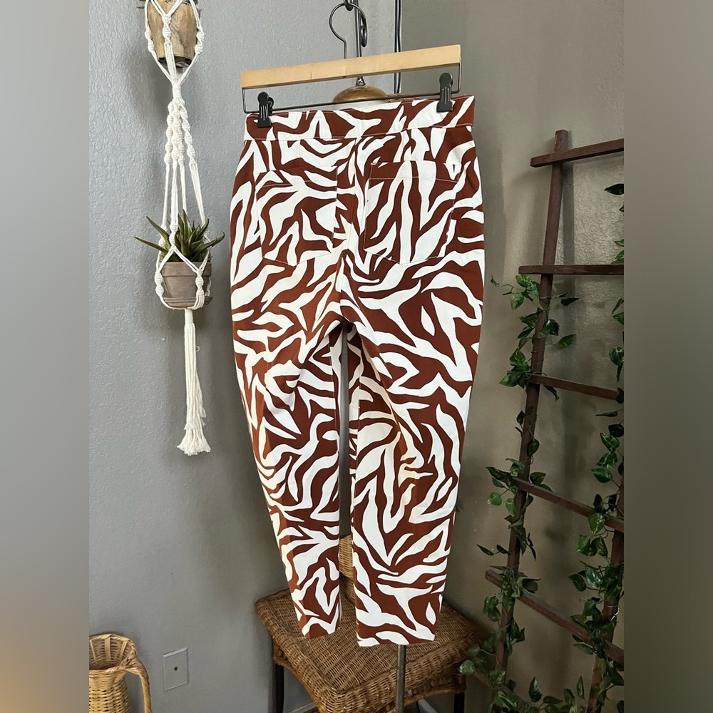 ▪️Spanx On The Go Slim Straight Ankle Pants in Clay Zebra Stripe 20366r M - Picture 10 of 13